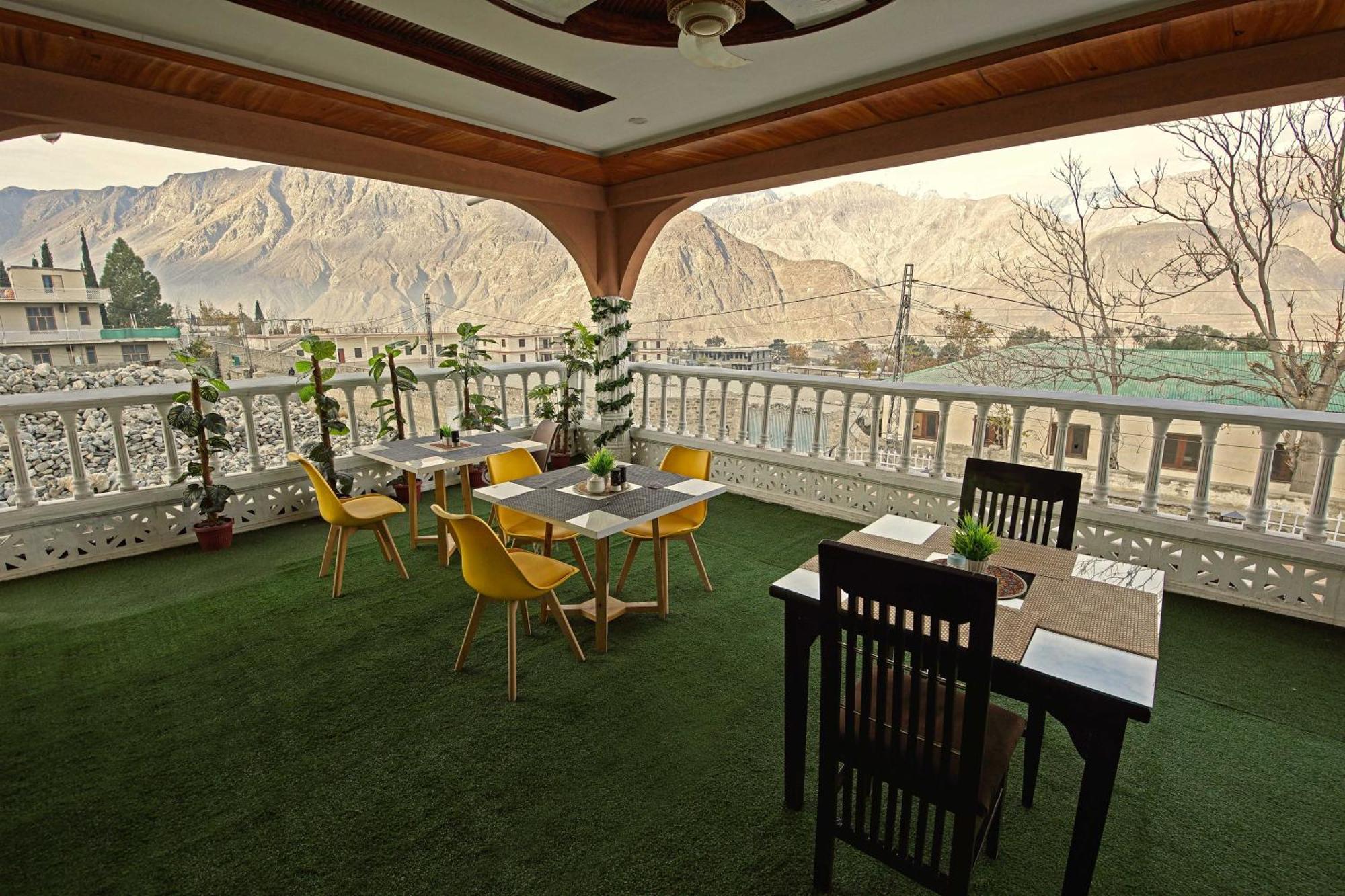 Oak Residency Hotel Gilgit Eksteriør billede