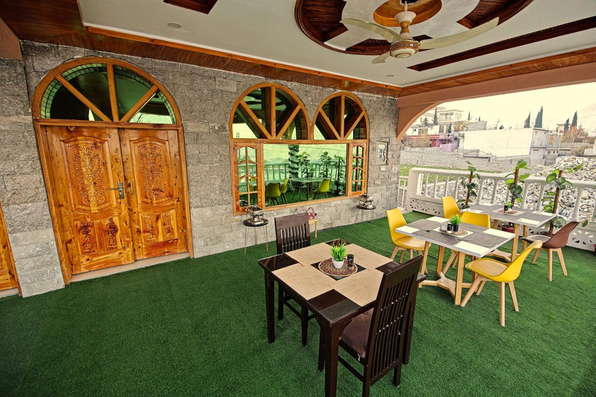 Oak Residency Hotel Gilgit Eksteriør billede