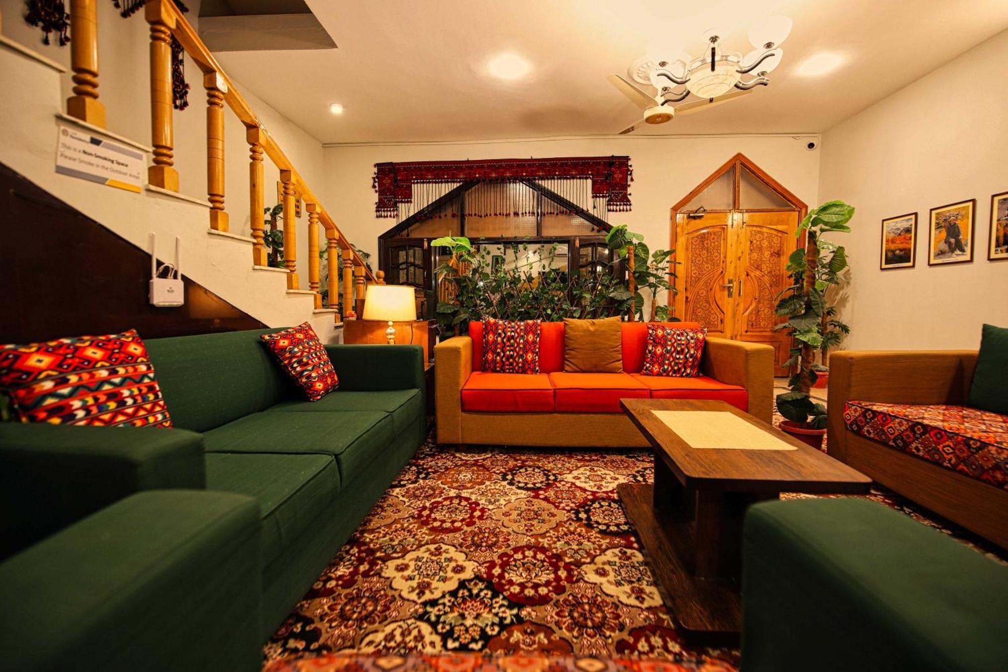 Oak Residency Hotel Gilgit Eksteriør billede
