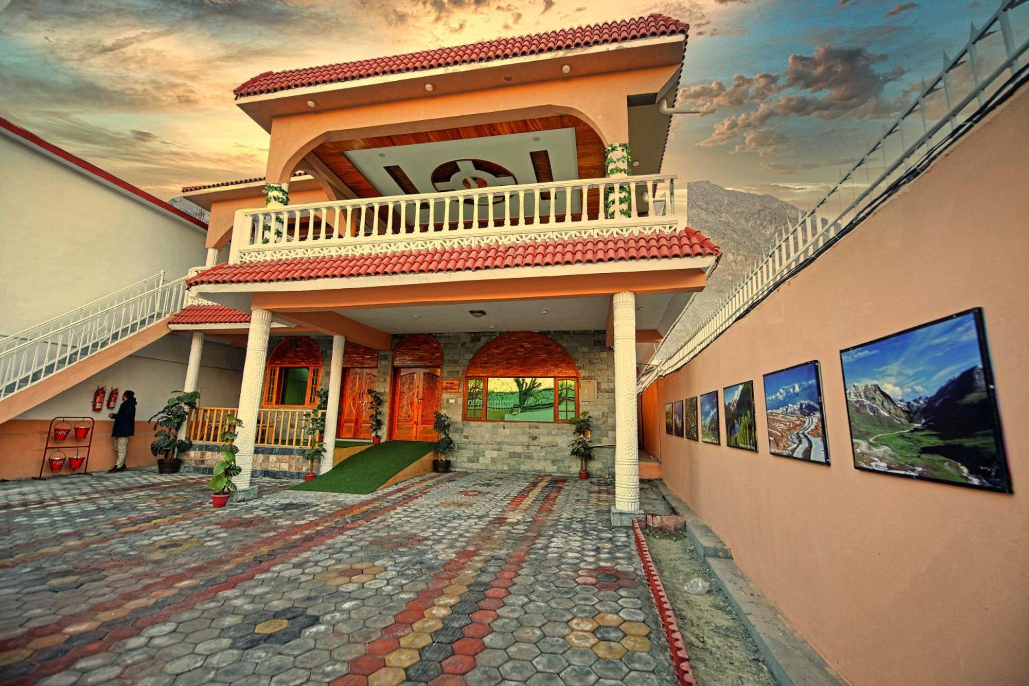 Oak Residency Hotel Gilgit Eksteriør billede